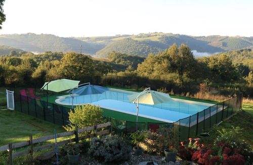 Pampelonne House | Two connecting gîtes ideal for large family groups/friends sharing, shared pool