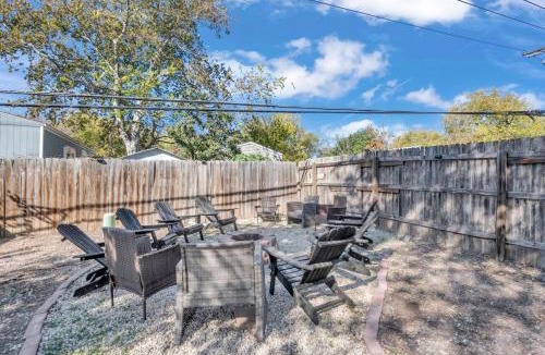 Franklin Park House | TWO Cozy Homes Prime Austin Sleeps 12