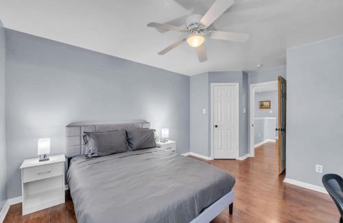 Franklin Park House | TWO Cozy Homes Prime Austin Sleeps 12