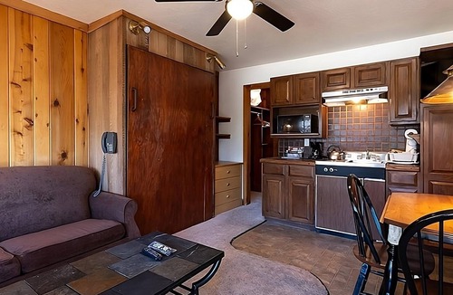 Tahoe Vista Hotel | Two Cozy Studio Unit with Kitchenette, Outdoor Pool and Free Parking!