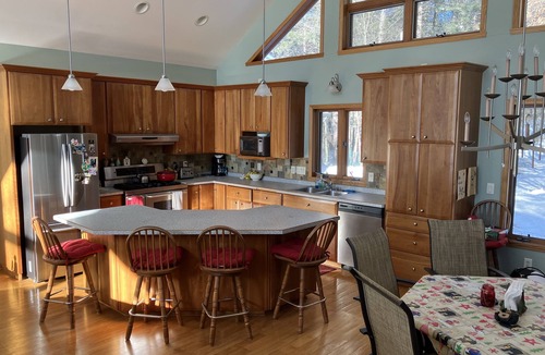Shawano House | Two family, cozy, lake house retreat on Pine Lake.