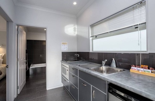 Martinborough House | TWO FOUR COLOGNE#2, Martinborough