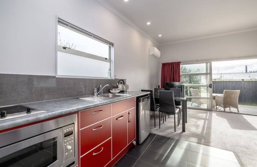 Martinborough House | TWO FOUR COLOGNE #5, Martinborough