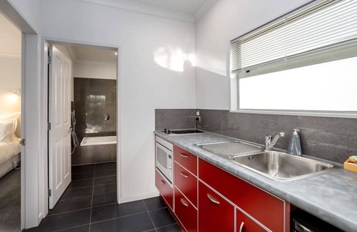 Martinborough House | TWO FOUR COLOGNE #3, Martinborough