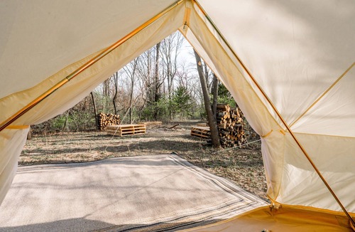 Kansas City RV Rental | Two Glamping Suites In Secluded Sanctuary | Sleeps 8