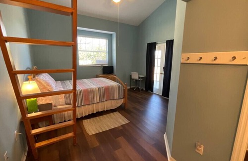 Williston Other | Two Hawk Guest Room 4