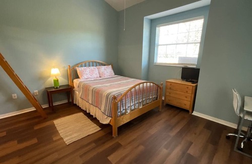 Williston Other | Two Hawk Guest Room 4