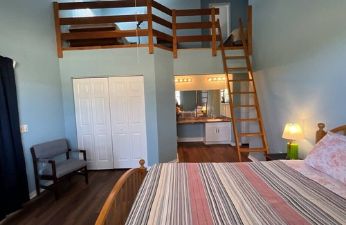 Williston Other | Two Hawk Guest Room 4
