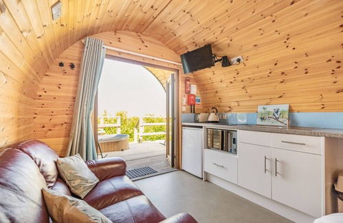 Flint Cottage | Two Hoots