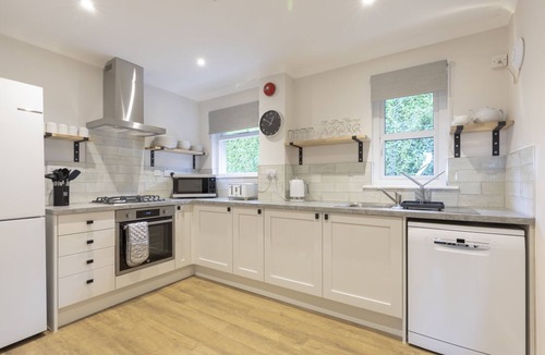 Shanklin Apartment | Two Hoots lower floor access via steps