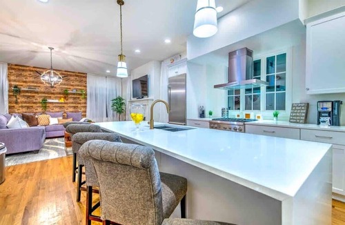 Hillsboro West End House | Two huge luxury homes-26 beds! Game room/rooftop!