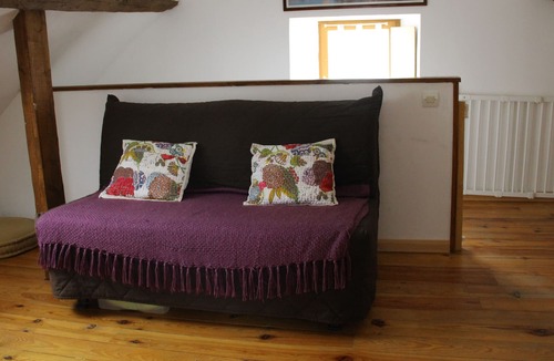 Lies House | Two independent mountain lodgings (7pers) and meditation workshop.
