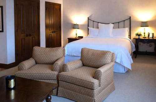 Uptown Hotel | Two Junior Suite | Hotel Granduca | Charming Suite Near Houston Attractions