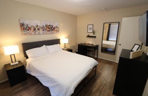 Biggs Field House | Two king, Cozy & Comfy!