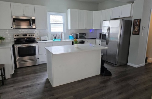 Tremont House | Two king suites, four bedrooms 3.5 bath