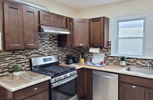 Downtown Buffalo House | Two level full house in downtown