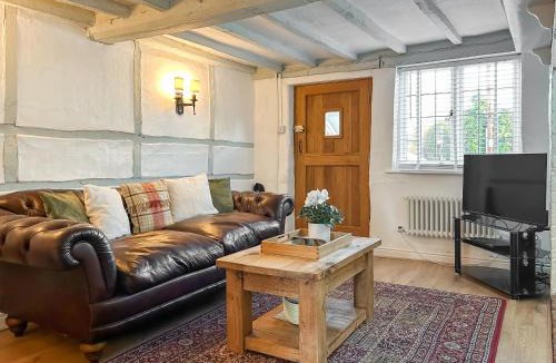 Aston Cantlow House | Two Little Ducks