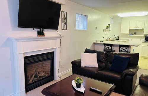 Barrie House | Two luxury bedroom basement .