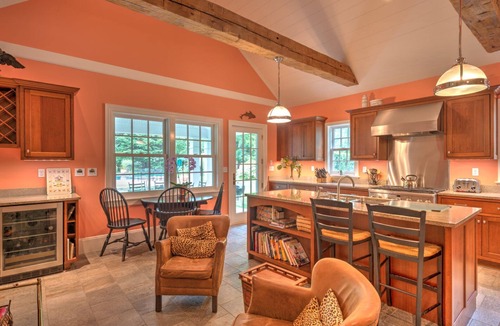 Village of Southampton House | Two Master Suites, Eat-In Kitchen with Breakfast Area, Den with Fireplace,.