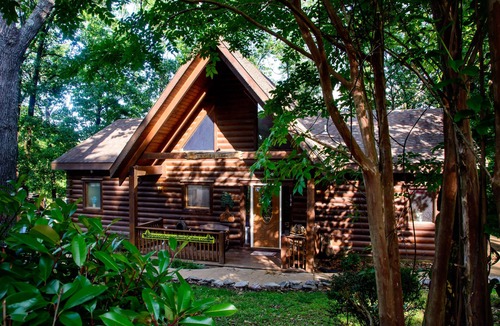 Branson Cedars Cabin | Two Master Suites, Great for 2 couples, Walking distance to Thunder Ridge Arena
