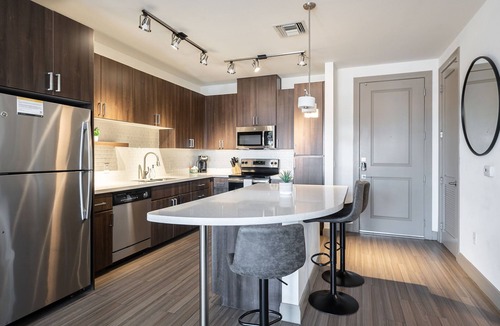 Tempe Apartment | TWO Modern CozySuites at Town Lake