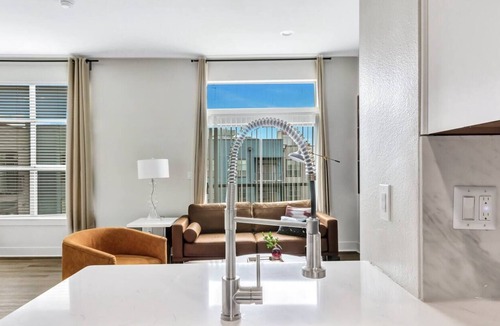 Deep Ellum Apartment | TWO Modern CozySuites w/pool, gym, parking!