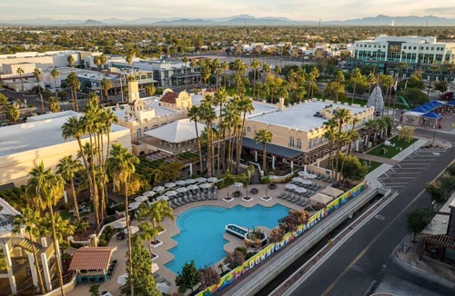 Downtown Resort | Two Modern King Units for 8! Heated Pool, Golf Course, & Beautiful Sunset Views!