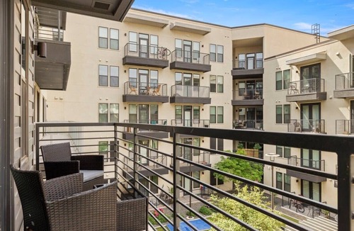 Tempe Apartment | TWO Modern Waterfront CozySuites sidebyside
