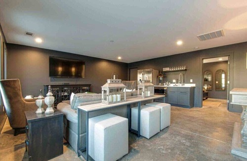 Berry Hill House | Two New Lux Homes! Rooftop + Hot Tub, Pool & Sauna