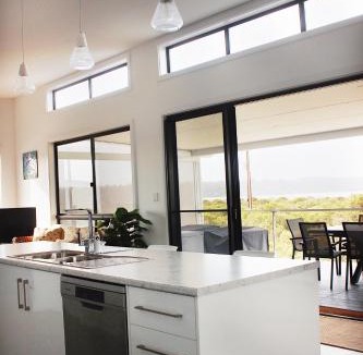 Island Beach House | TWO PELICANS Island Beach