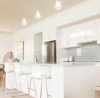 Island Beach House | TWO PELICANS Island Beach