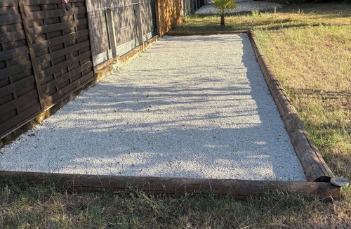 Gond-Pontouvre Ski Chalet | Two-person chalet