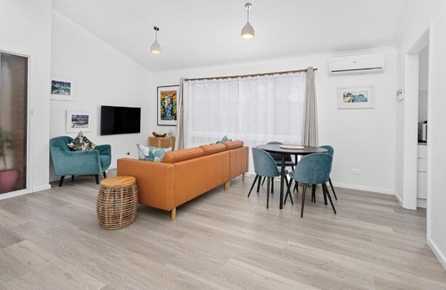 Werri Beach House | Two Pines Beach Cottage