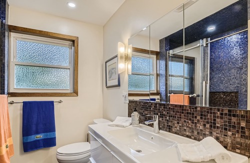 Hazelwood House | Two Primary Sweet Suites