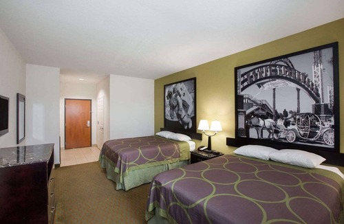 La Porte Hotel | Two Queen Beds Room, Scottish Inns, Located on Route 146, Ample Free Parking