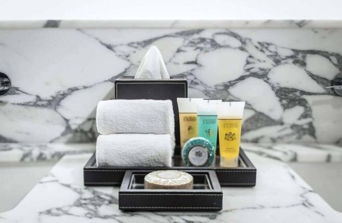 Summerlin South Hotel | Two Queen Room at a 5⭐️ Hotel