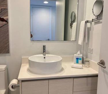 Hallandale Beach Apartment | Two queen size bed studio Miami