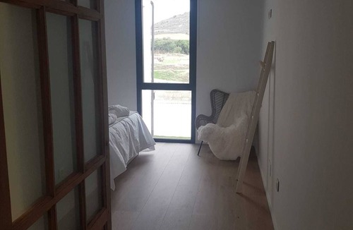 Melida House | Two Red Wings, house with jacuzzi for two next to Peñafiel