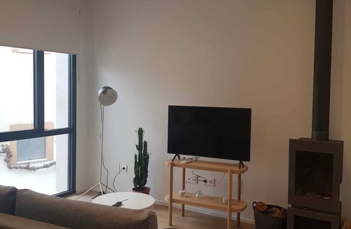 Melida House | Two Red Wings, house with jacuzzi for two next to Peñafiel