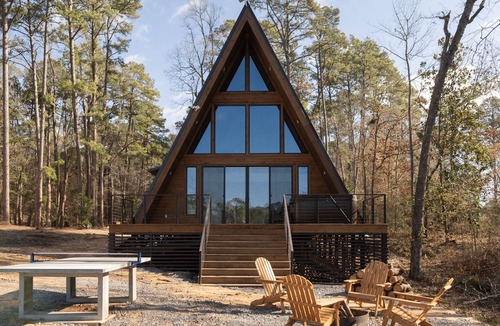 Negreet Cabin | Two Renovated Houses, Sleeps 19: Mid-Lake, Hot Tub