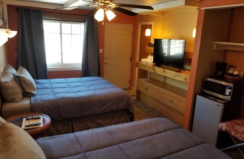 Thermopolis House | Two Rivers Inn