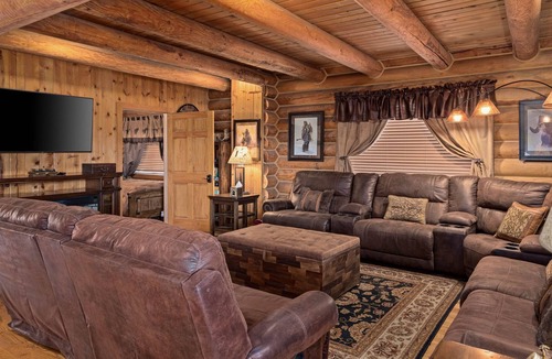 Wenatchee Cabin | Two Rivers Lodge