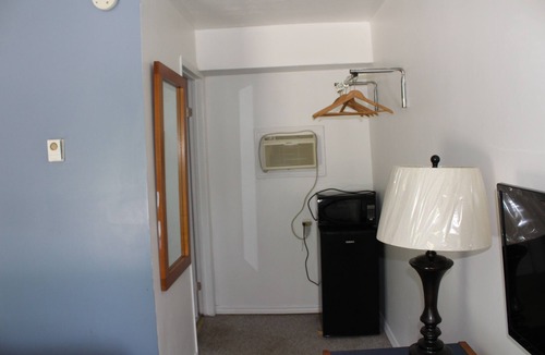 Eau Claire Hotel | Two Rivers Motel