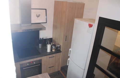 Castelnau-Riviere-Basse Apartment | Two-room apartment