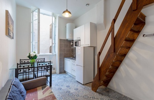Part Dieu - Bir Hakeim Apartment | two-room studio near Part Dieu