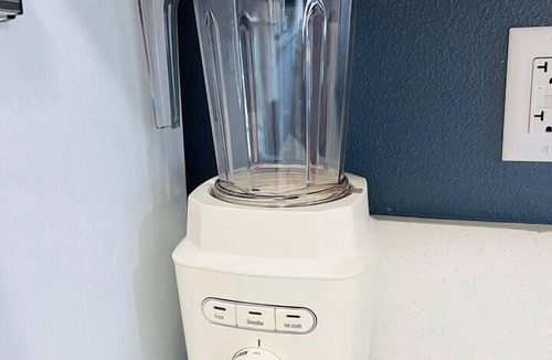 Southeast Salem Apartment | Two side-by-side apartments