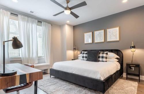 West End House | TWO Side by Side Homes - min to Vandy 3min to Bars