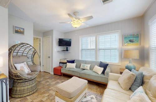 Galveston House | Two Sisters Cottage