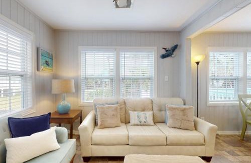 Galveston House | Two Sisters Cottage