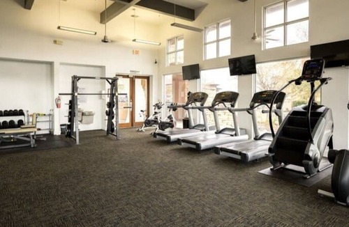 McNeil Apartment | TWO Stunning Condo in Mountain Resort